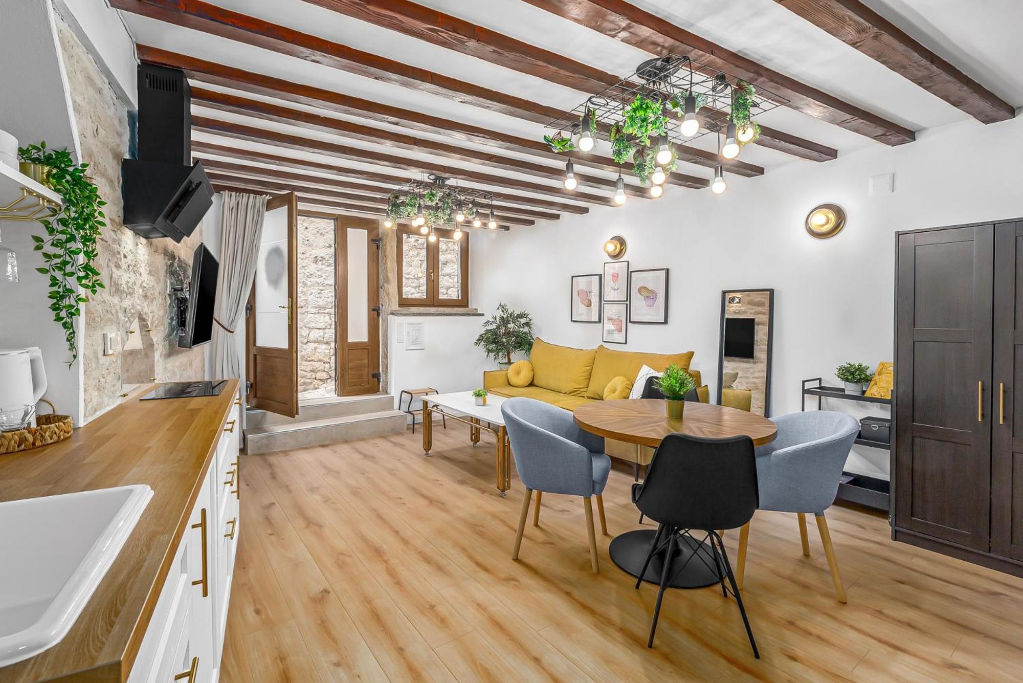 La Bestia Deluxe Studio Apartment Rovinj Bagian luar foto